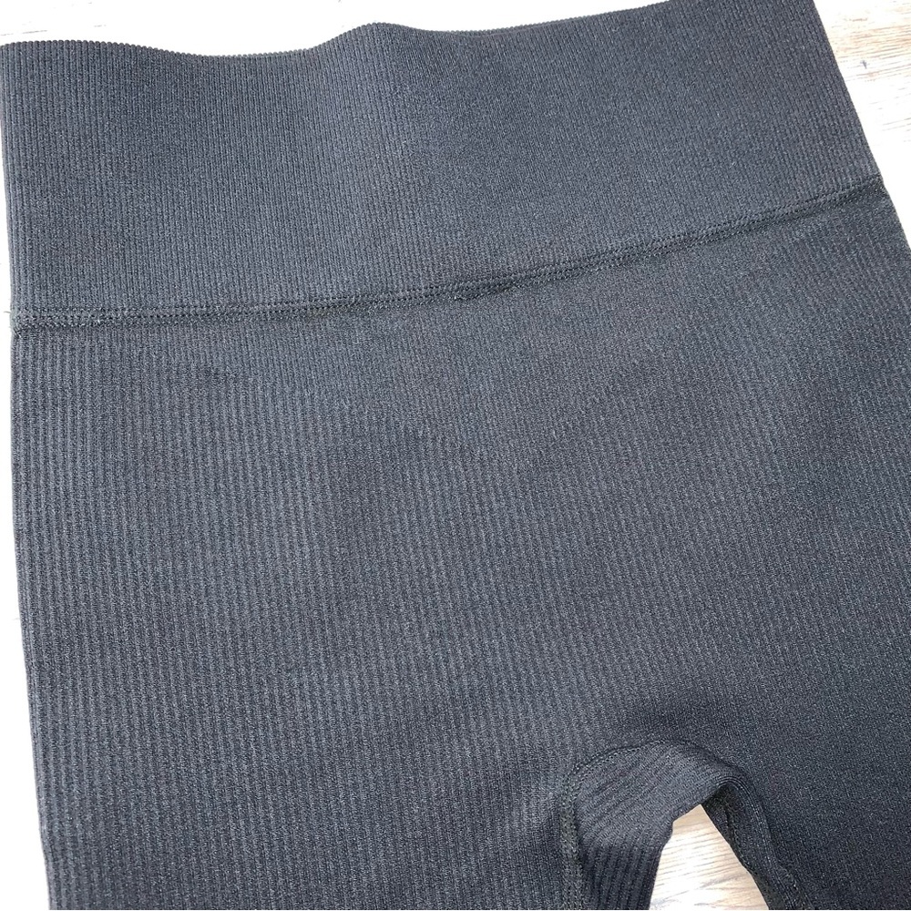 Black Ribbed Higher Rise Leggings - Picture 3 of 10